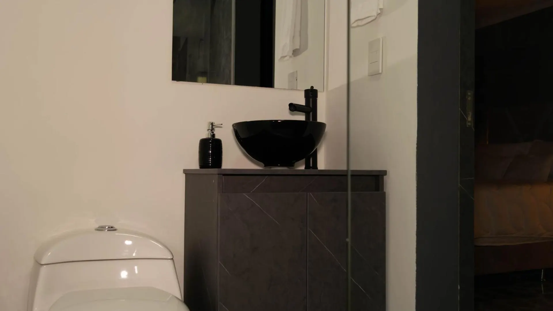 104 Hermoso Apartaestudio Cerca Al Estadio Apartment Medellin